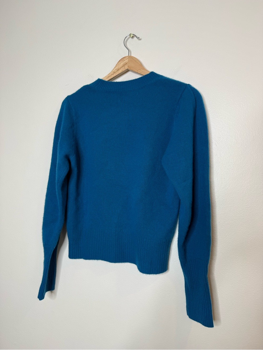 Aqua Cashmere 100% Cashmere Puff Shoulder Sleeve Crew Sweater in Aqua teal xs - Picture 2 of 6
